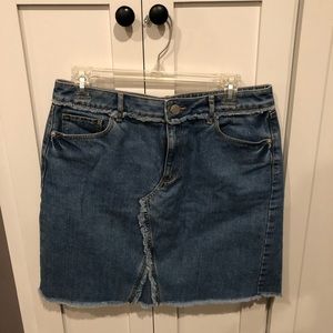 BRAND NEW LOFT jean skirt
